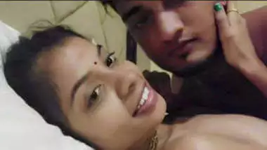 Tamil Mulai Sucking Photos - Beauty Tamil Girl Nude Getting Her Boobs Sucked porn video
