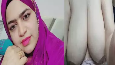 Dehati hijabi Muslim bhabhi big boobs viral show