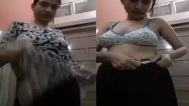 Pakistani sex video girl boobs in bra viral hot