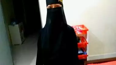 Slut Hijabi girl gets fuck by her lover in Pakistani sex