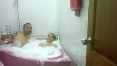 Big ass Indian aunty nude bath videos taken by her lewd husband for you