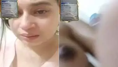 Sexy maal naked body showing on video call