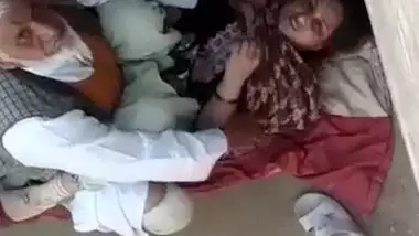 Sasur bahu xxx spy clip from Rajasthan